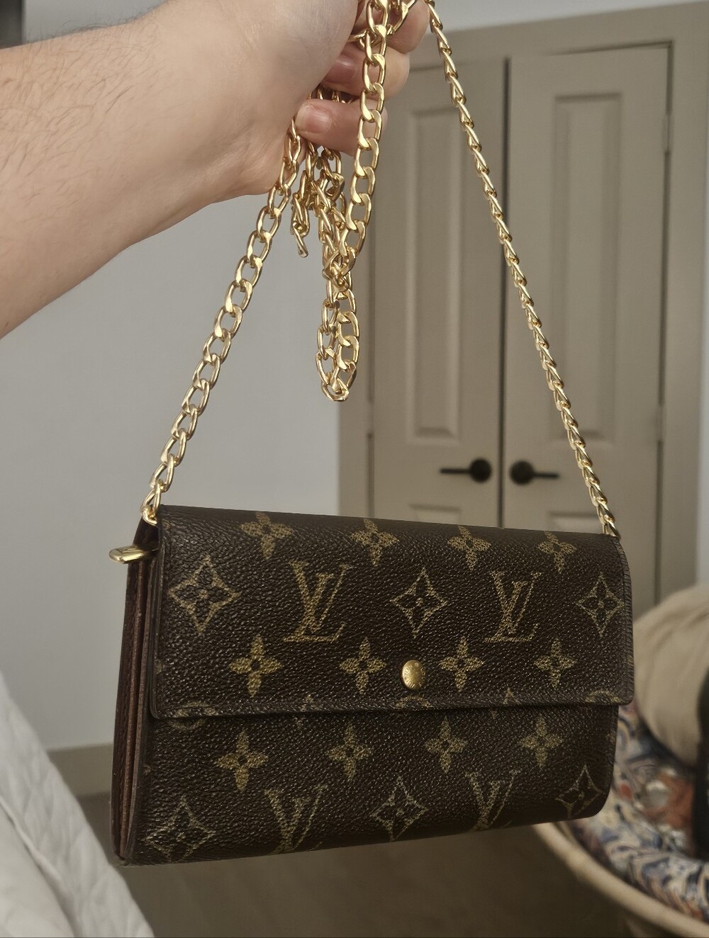 Louis Vuitton Monogram Sara Wallet/WOC With Added Chain With COA